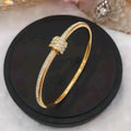 Rhinestone Spiral Twisted Buckle Bangle