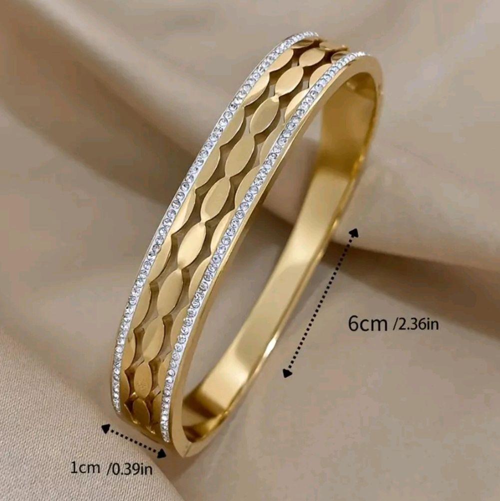 Gold-Plated Stainless Steel Bangle Normal Day At Work with Unique Design for Everyday Wear