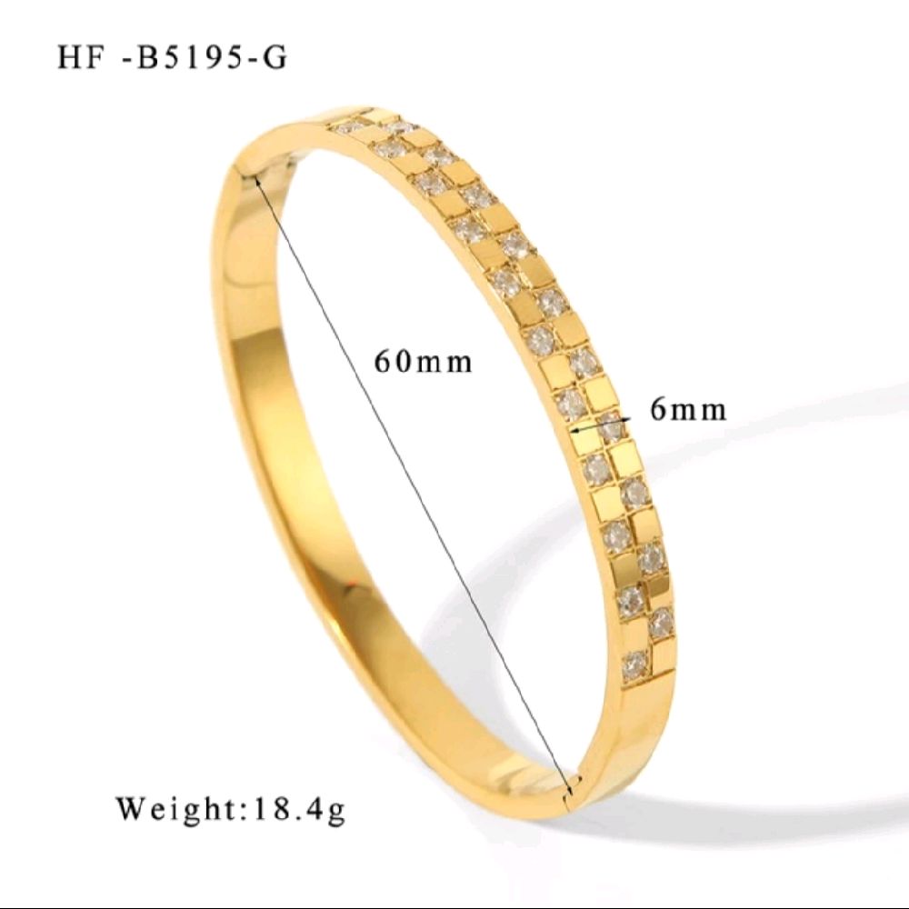 Zirconia Embedded Gold Bangle