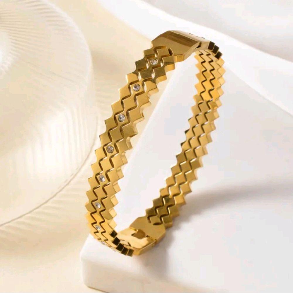 Vintage-Inspired Geometric Cuff Bracelet With Sparkling Cubic Zirconia Stones in Gold Finish