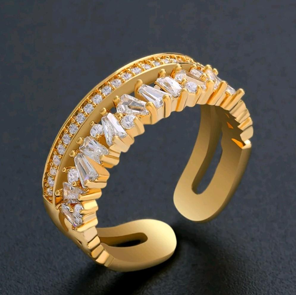 Luxury Zircon Double Layer Adjustable Ring.