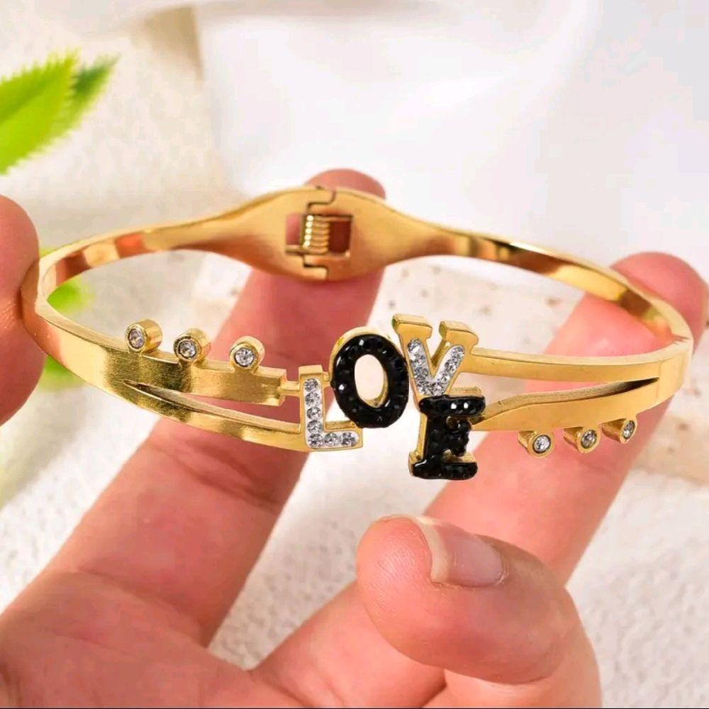 Love Bangle