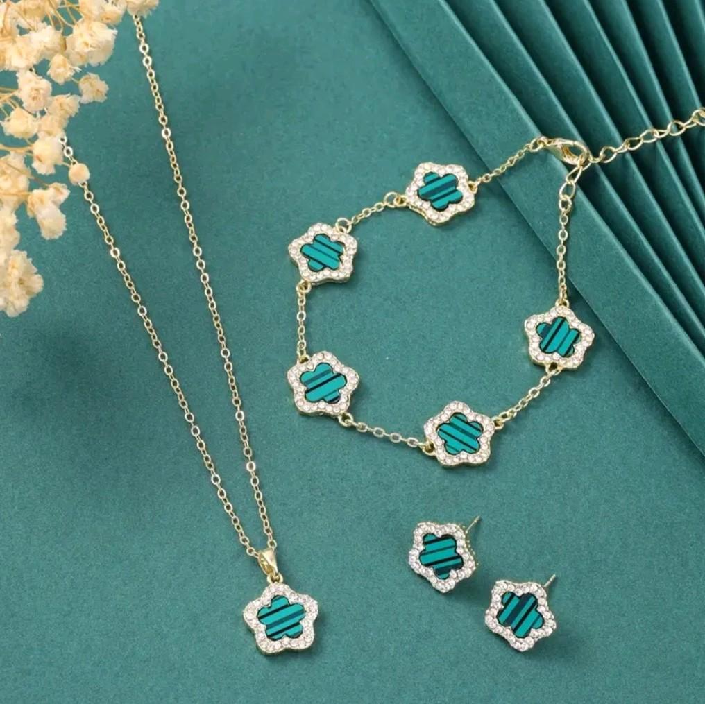 Flower Jewellery set / Ear Stud / Necklace/ Bracelet.