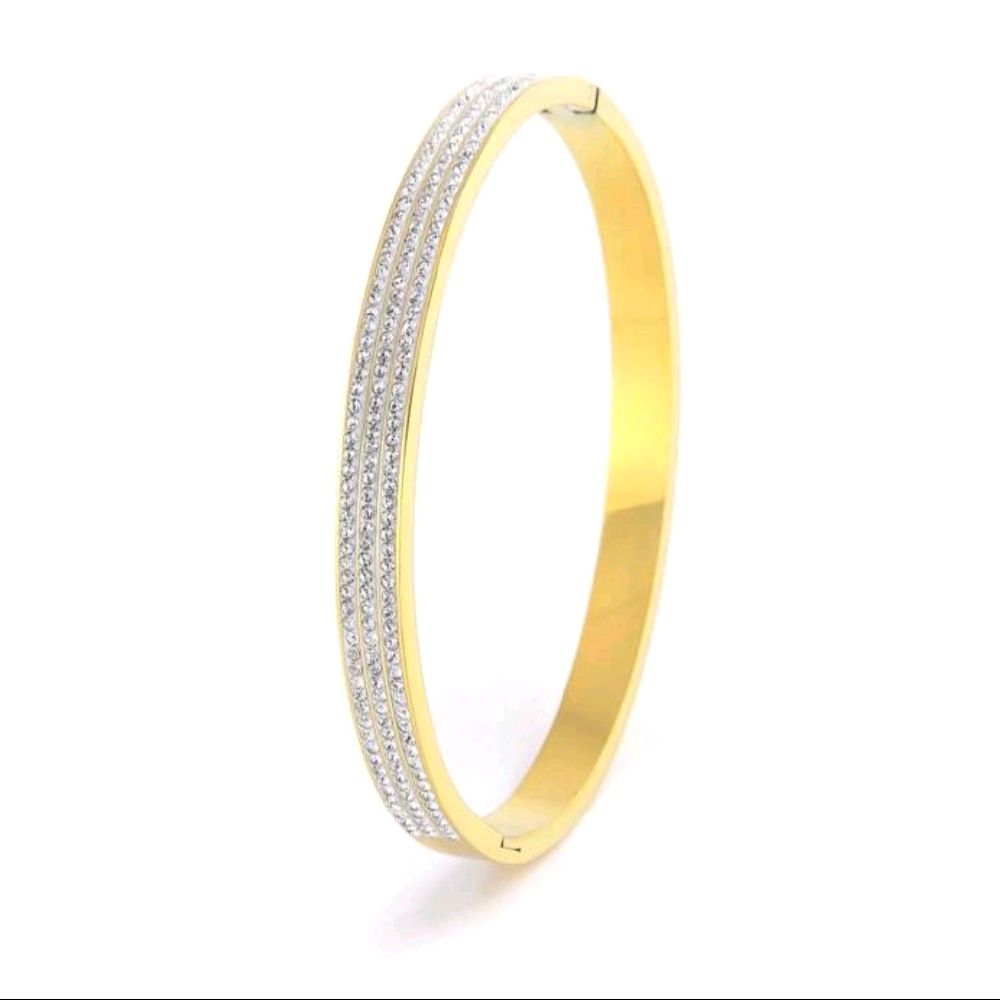 Elegant Bangle For Women - Fade Resistant Gold-Tone Sparkling Design Fashion Accessory