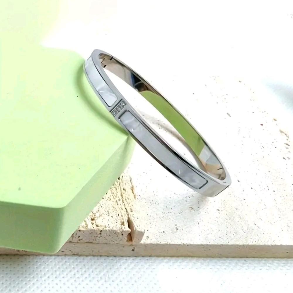 Mother of pearl Bangle