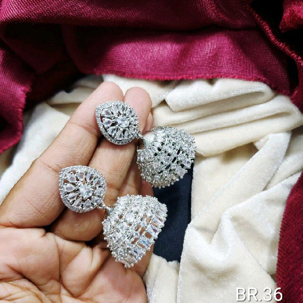 Elegant Sparkling Drop Earrings For Women