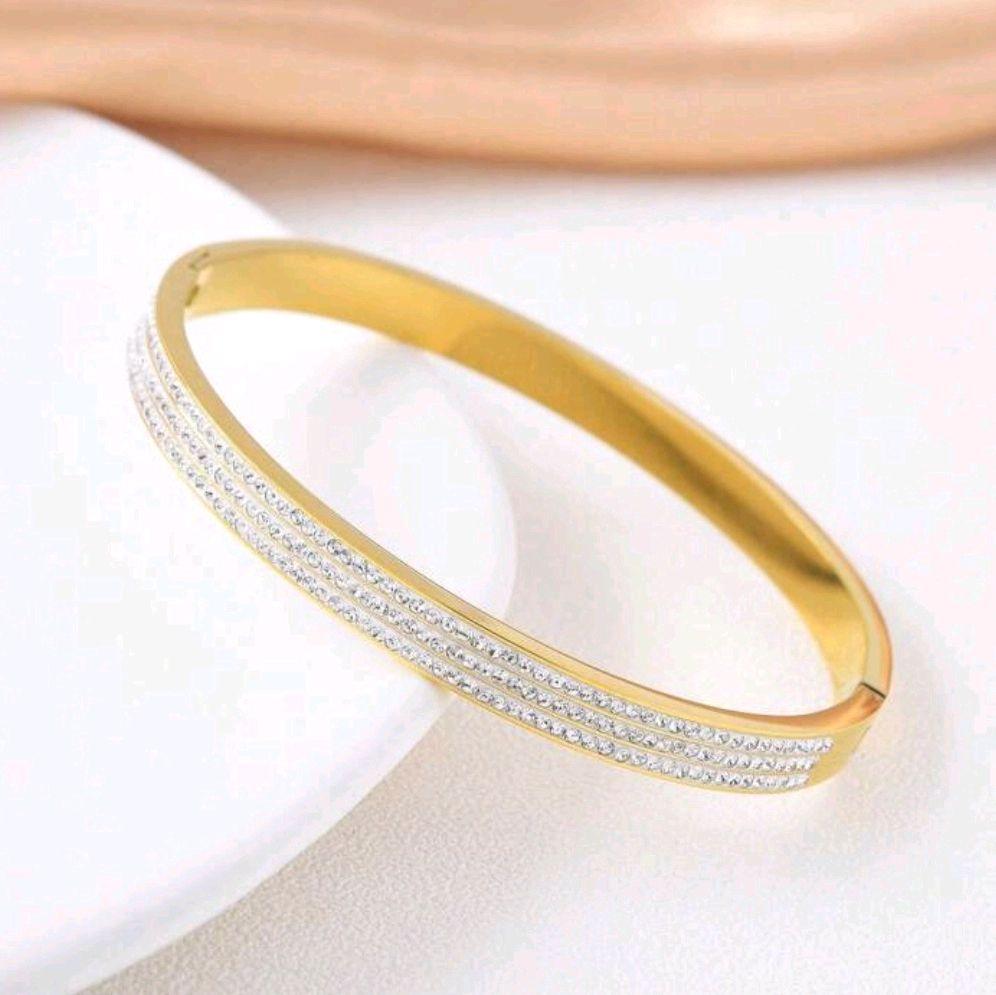 Elegant Bangle For Women - Fade Resistant Gold-Tone Sparkling Design Fashion Accessory