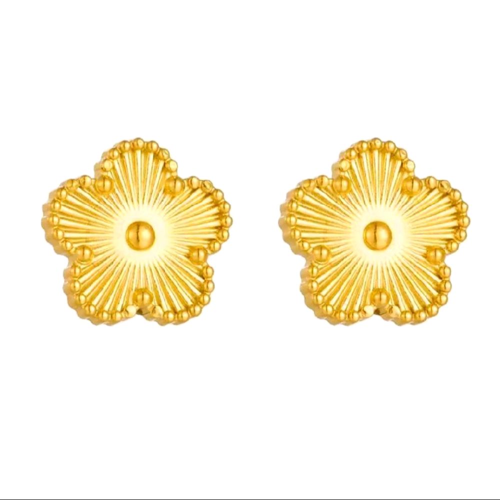 Clover Necklace Bracelet and Earrings Set in Gold Finish Perfect for Daily Wear Fashion Accessories