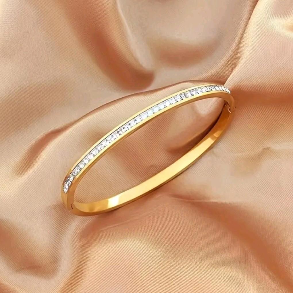 Mel Crystal Bangle.