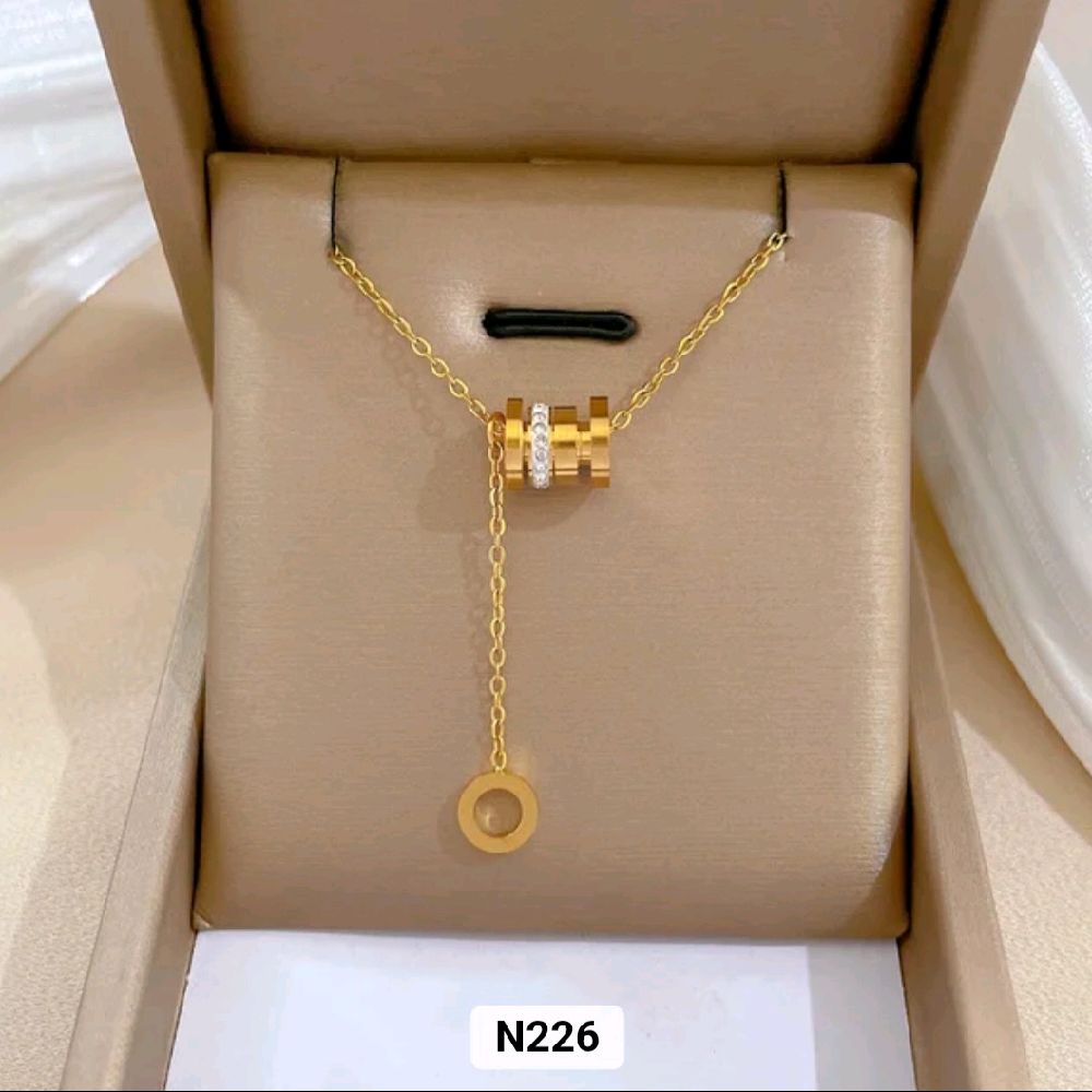 Beautiful Style Necklace for Women Stainless Steel Elegant Design with Gold Plated Pendant