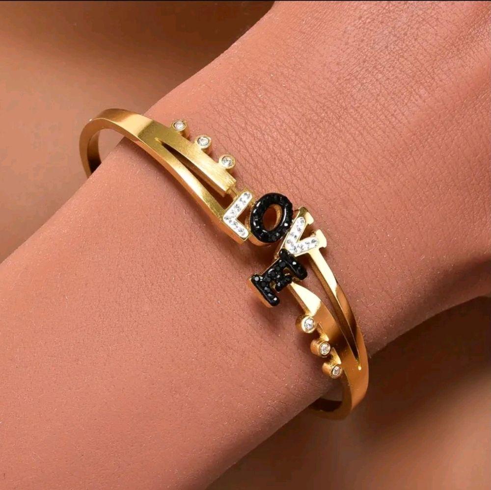 Love Bangle