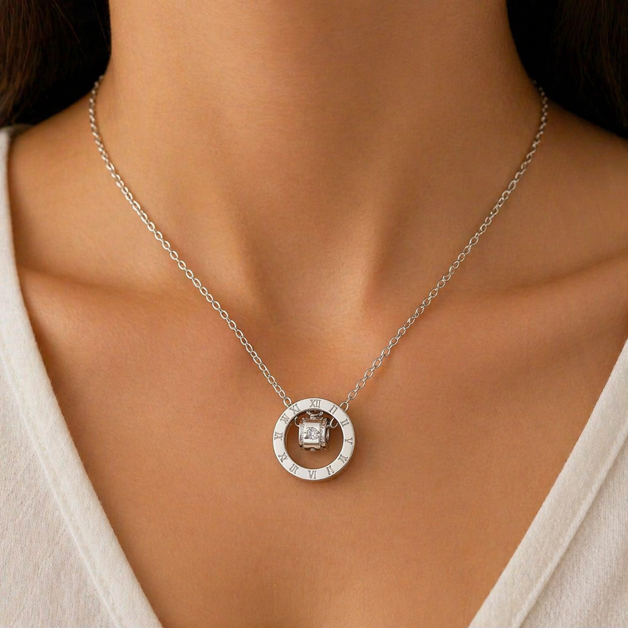 Beautiful Design Necklace For Women Gold & Silver Fish Pendant Fashion Jewelry Gift