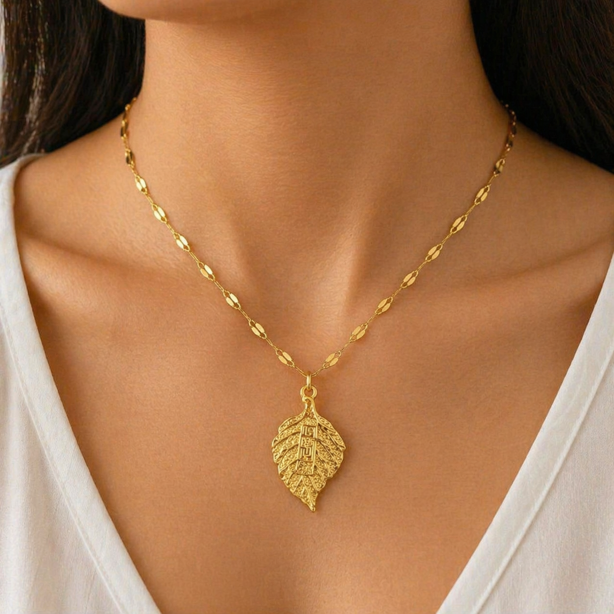 Gold Leaf Pendant Necklace