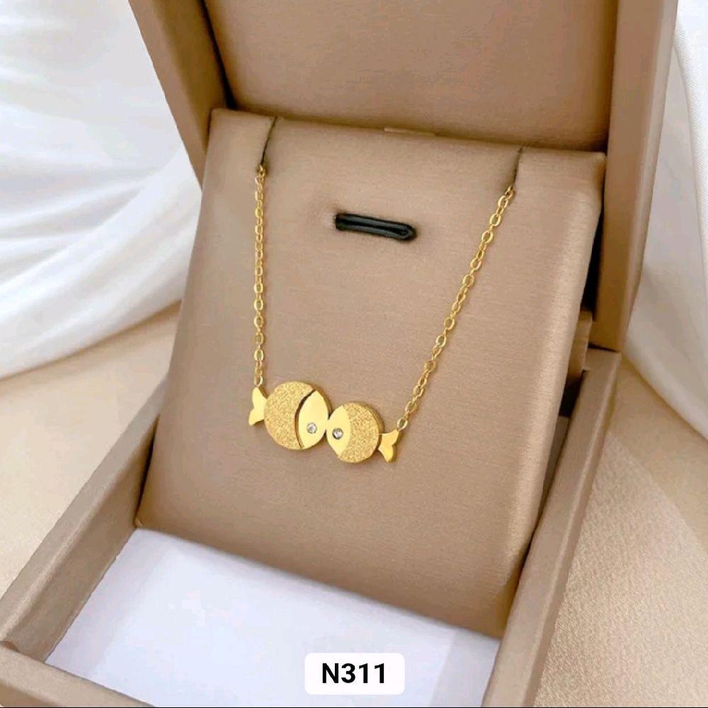 Beautiful Design Necklace For Women Gold & Silver Fish Pendant Fashion Jewelry Gift