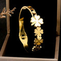Clover Bangle / Waterproof - Women's Fashion Bracelet