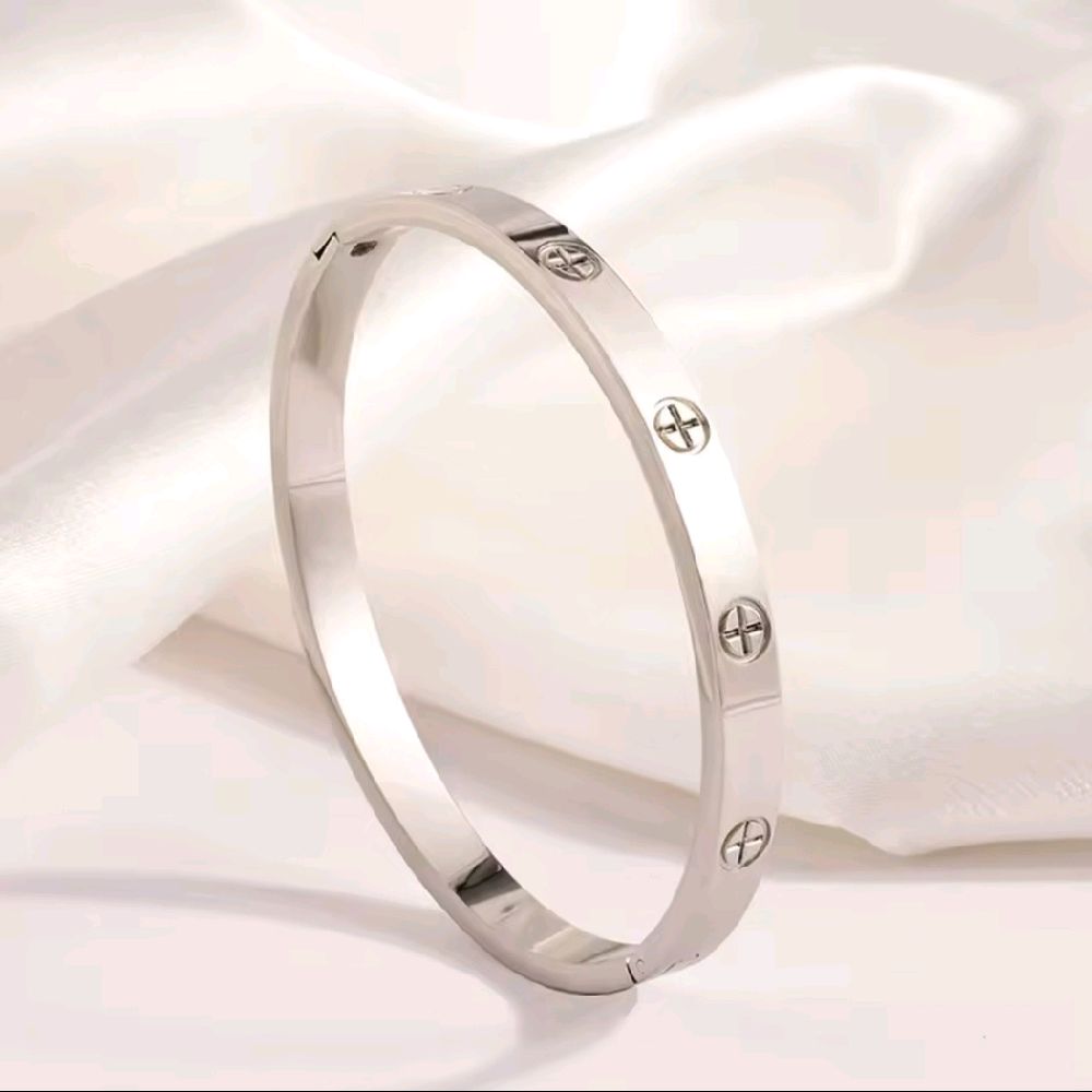 Cross Design Bangle - Ladies Fashion Gold and Silver Colour Bracelet for Women's Wear