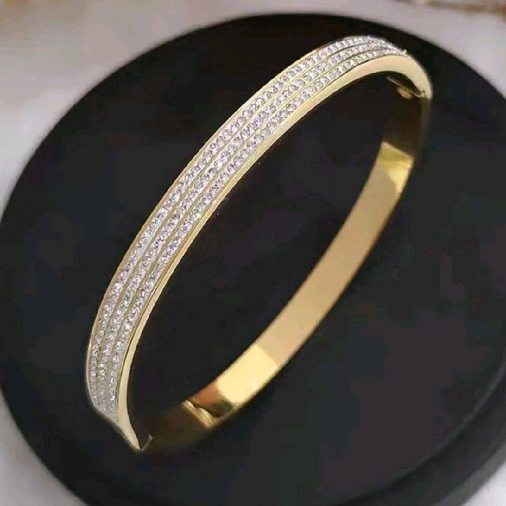 Elegant Bangle For Women - Fade Resistant Gold-Tone Sparkling Design Fashion Accessory