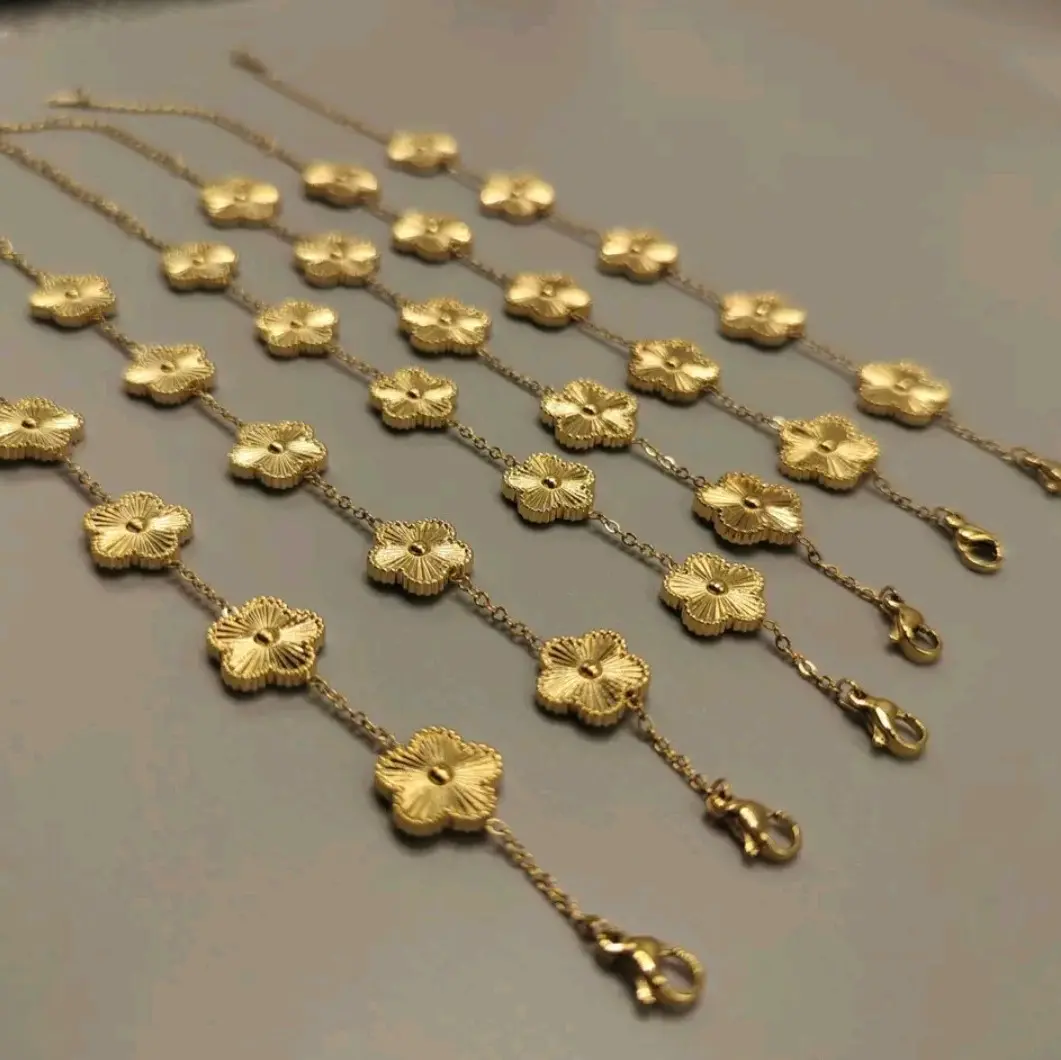 Gold Floral Chain Bracelet