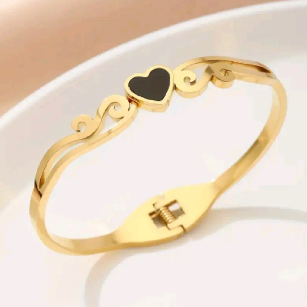 Gold Black Heart Bangle