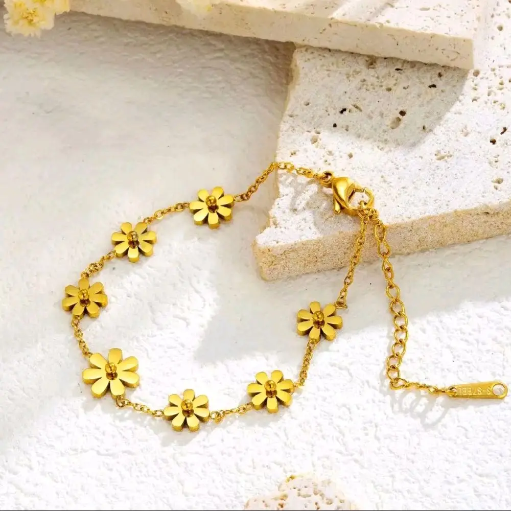 Gold Flower Chain Bracelet
