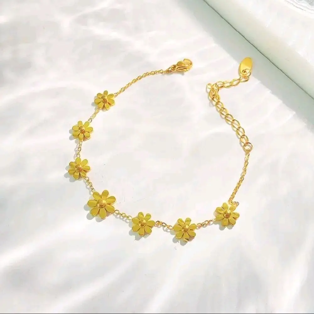 Gold Flower Chain Bracelet