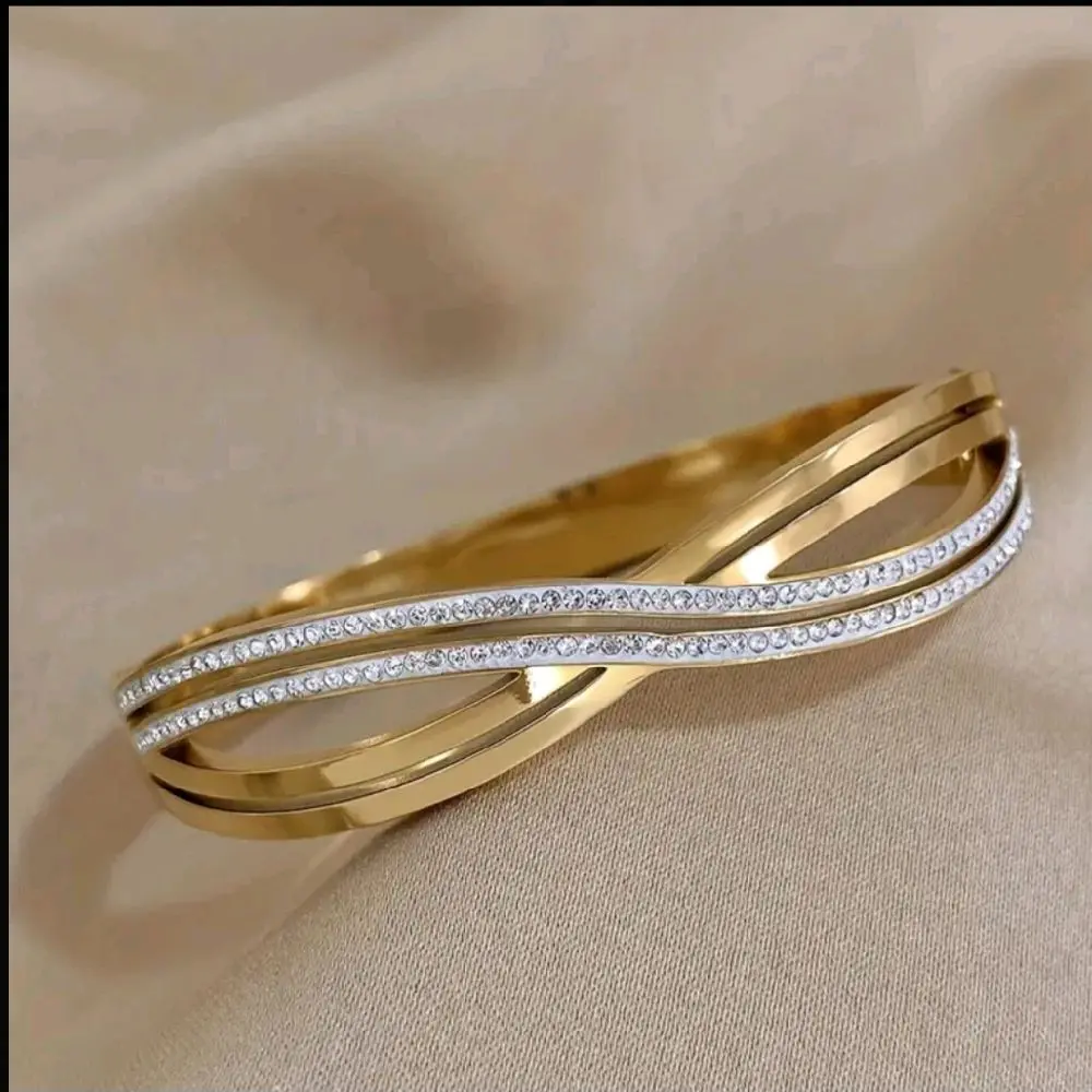 Gold Twisted Sparkle Bangle