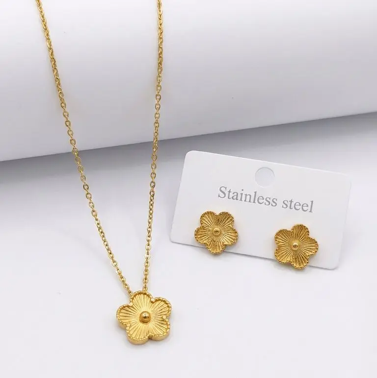 Gold Floral Jewellery Set