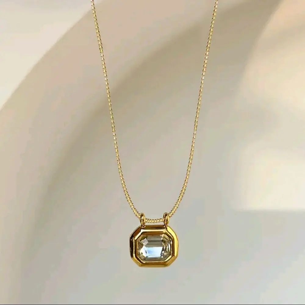 Gold Crystal Pendant Necklace