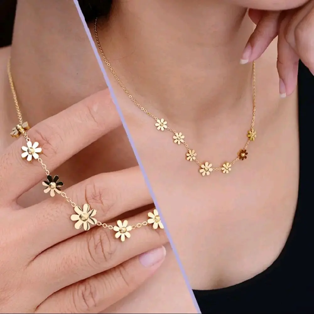 Elegant Gold Flower Necklace