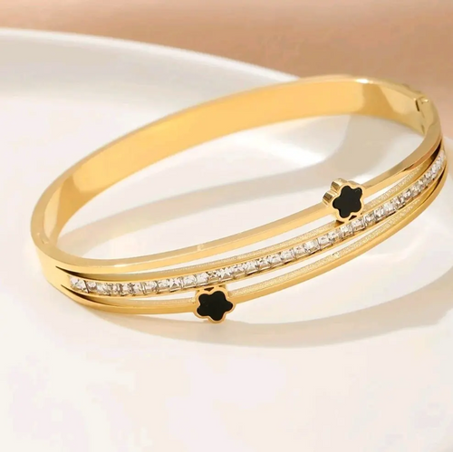 Clover Bangle