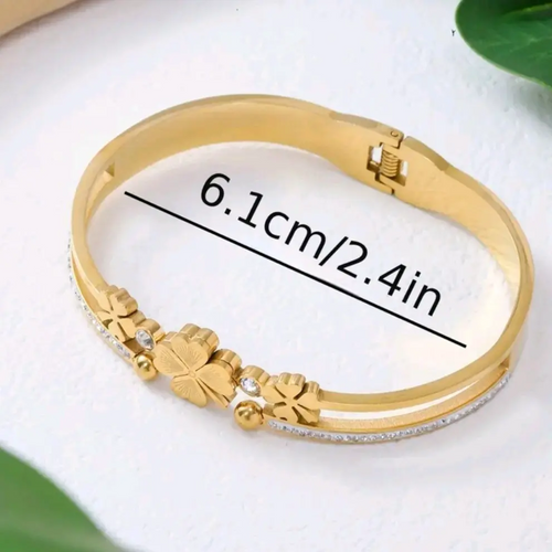 Clover Bangle