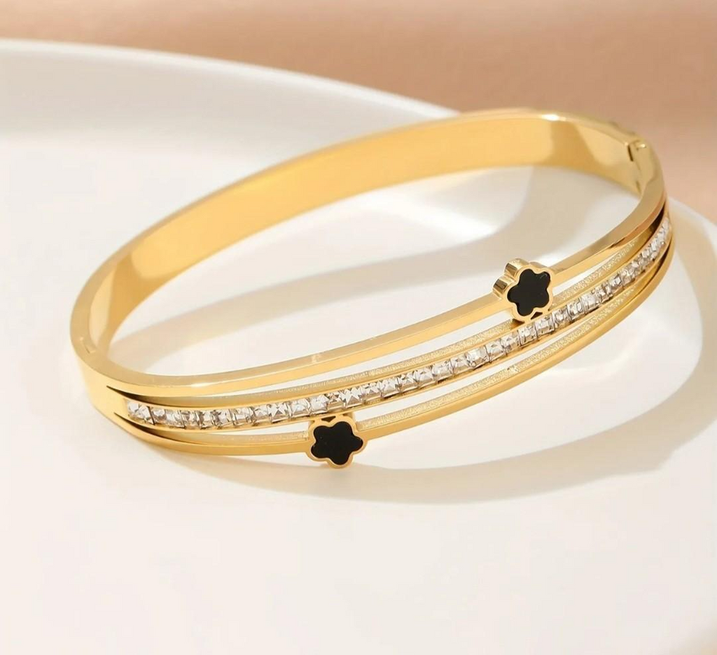 Clover Bangle