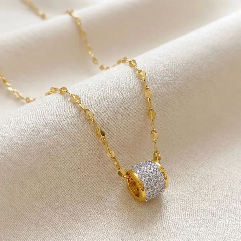 Sparkling Square Pendant Necklace