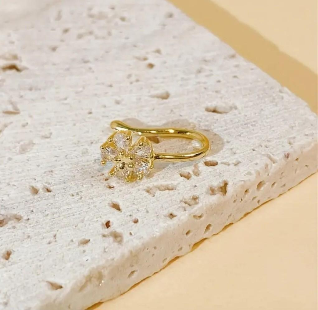 Clover Nose Ring